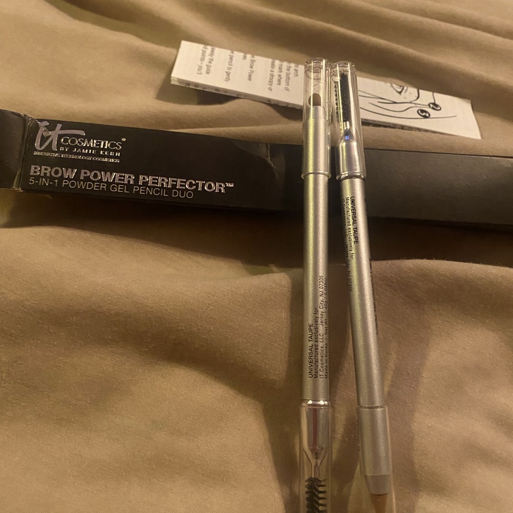 It cosmetics new powder gel duo